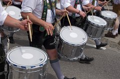 2014-06-01_046_Fahnenweihe_Umzug_MP