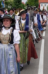 2014-06-01_054_Fahnenweihe_Umzug_MP