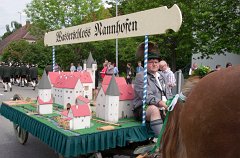 2014-06-01_076_Fahnenweihe_Umzug_MP