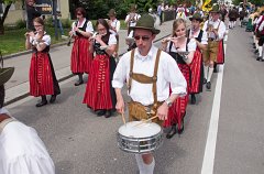 2014-06-01_087_Fahnenweihe_Umzug_MP