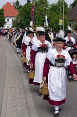 2014-06-01_094_Fahnenweihe_Umzug_MP