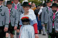 2014-06-01_015_Moasawinkler_Fahnenweihe_Festumzug_WP