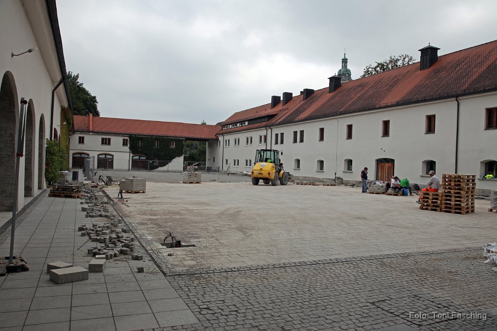 2014-09-04_01_Fuerstenfeld_Pflasterarbeiten_TF.JPG
