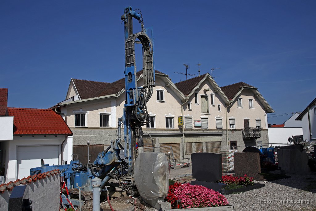 2014-09-24_08_Nikolauskirche_Sanierung_Mauer_TF.JPG