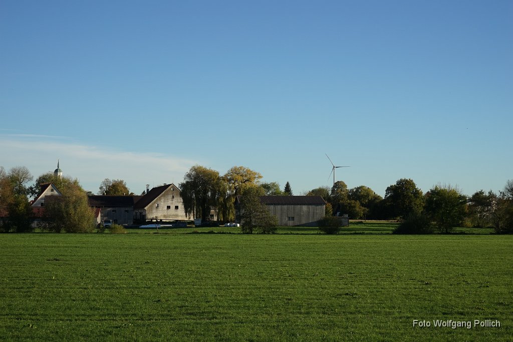 2014-10-18_009_Windrad-hinterm-Schnell_WP.JPG