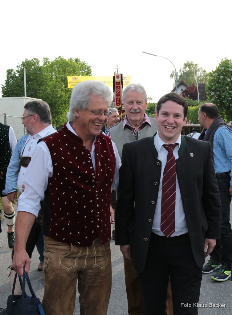 2015-05-08_008_Einzug_Volksfest_KB.jpg