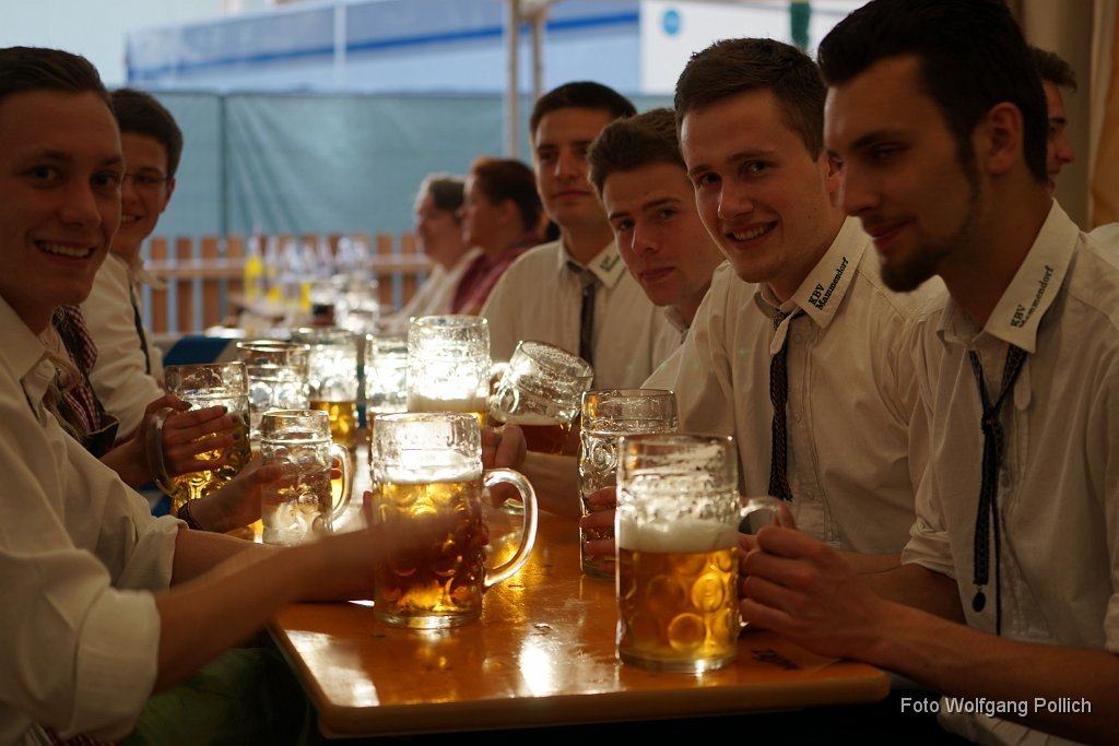 2015-05-08_058_Volksfesteinzug_WP.JPG