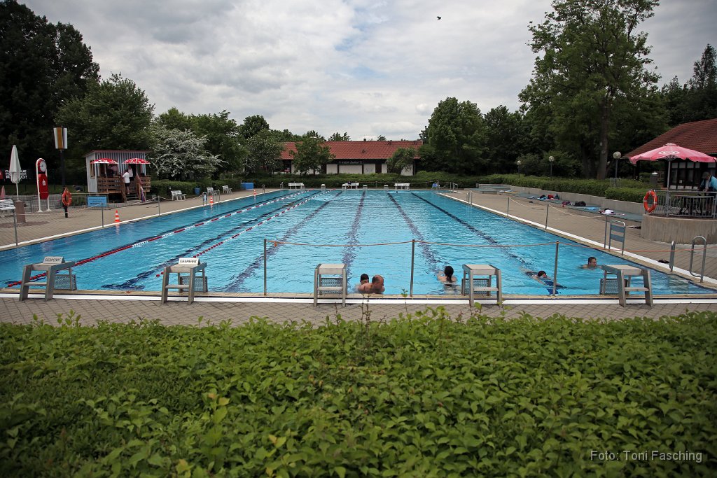 2015-05-14_03_Eroeffnung_Freibad_TF.JPG