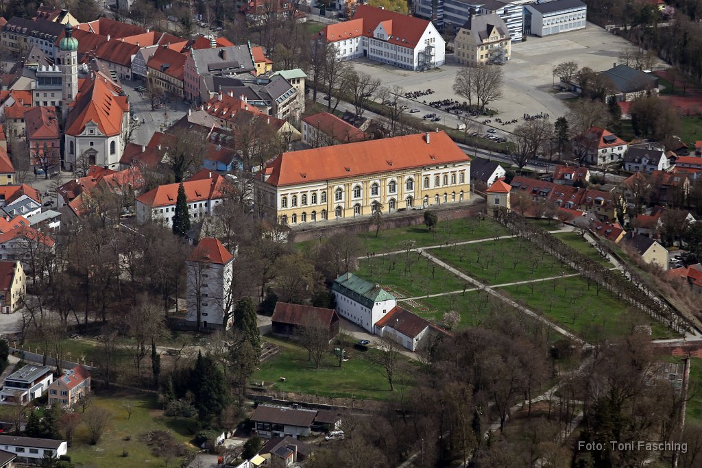 2016-04-03_013_Luftaufnahme_Dachau-Schloss_TF.JPG