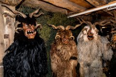 2017-10-31_13_Perchtenausstellung_Hallein_2033_RH