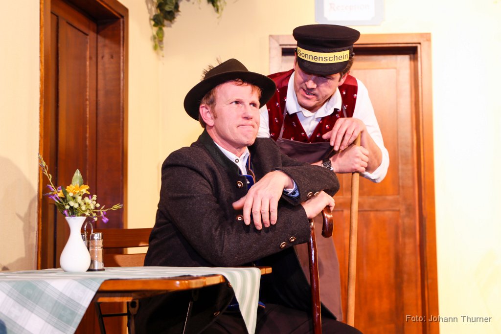 2018-01-06_05_Theater_Alles-fest-im-Griff_JT.JPG