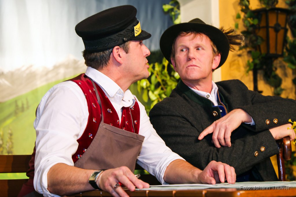2018-01-06_07_Theater_Alles-fest-im-Griff_JT.JPG