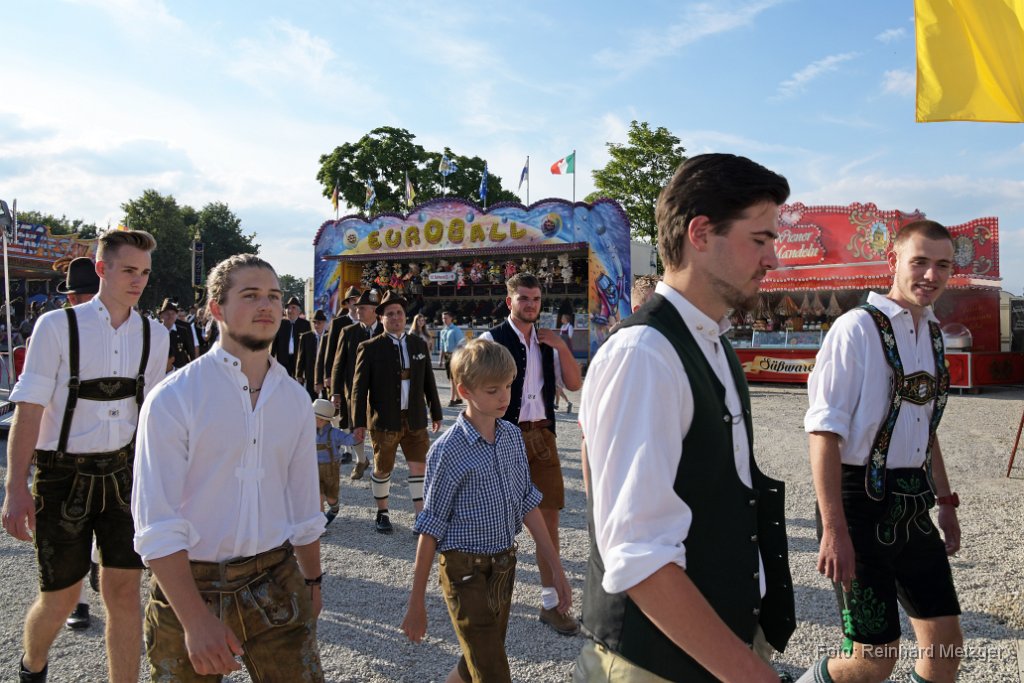 2018-06-15_21_Volksfesteinzug_RM.jpg