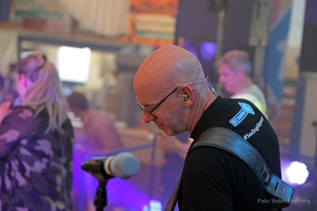 2018-06-16_14_Volksfest_Bayern-1-Band_TF.JPG