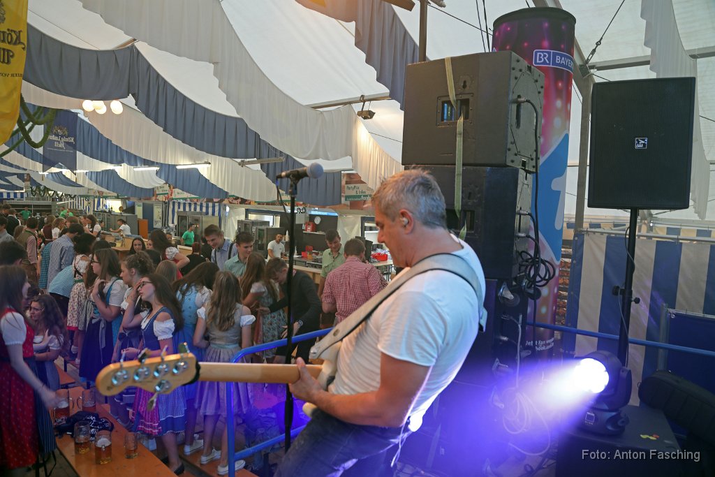 2018-06-16_15_Volksfest_Bayern-1-Band_TF.JPG