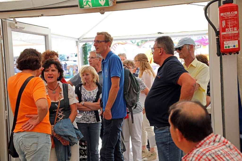 2018-06-18_02_Volksfest_Chris-Boettcher_TF.JPG