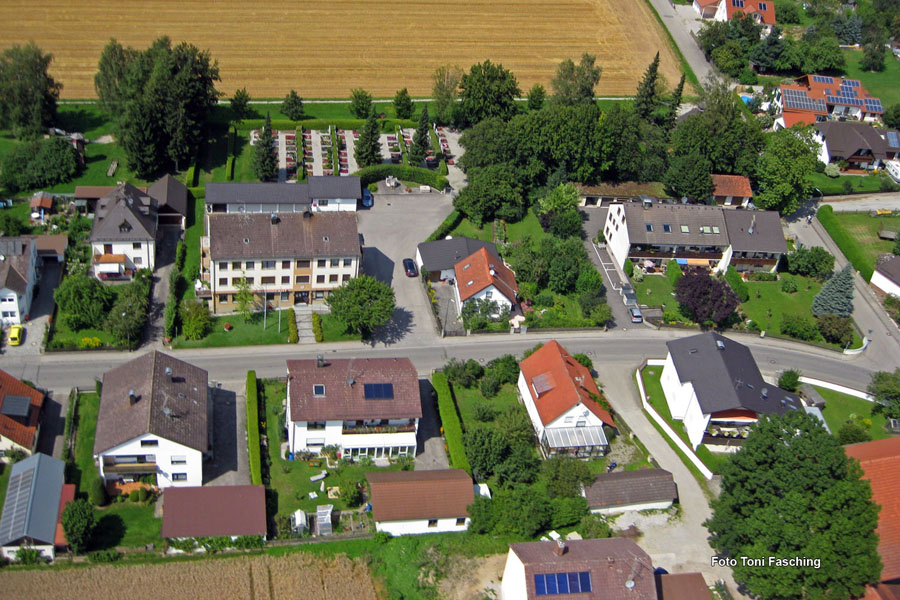 2009-08-07_028_Luftaufnahmen_Hattenhofen_West