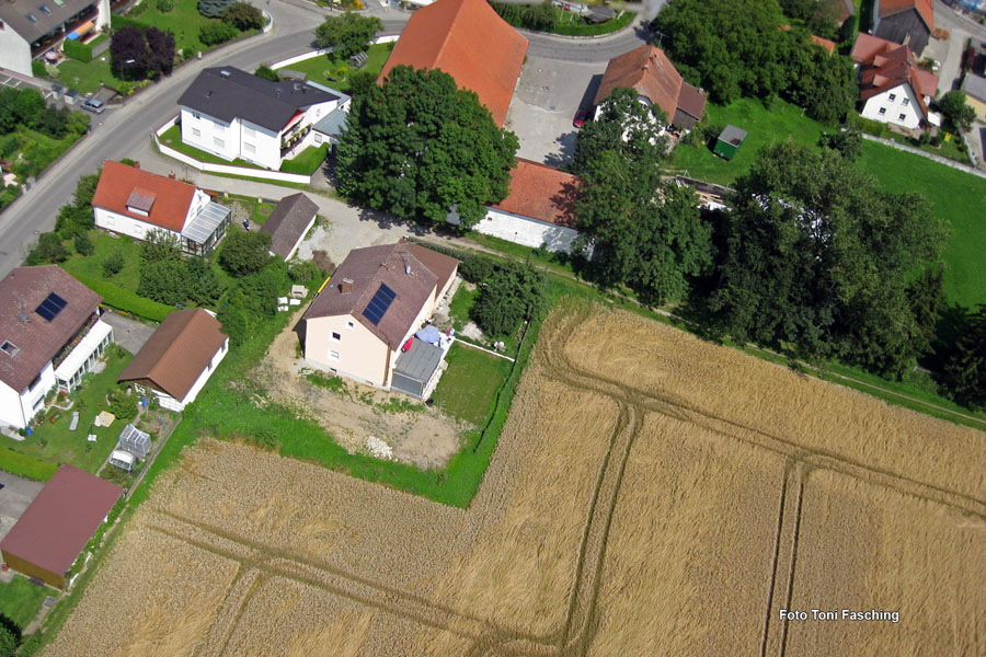 2009-08-07_030_Luftaufnahmen_Hattenhofen_West