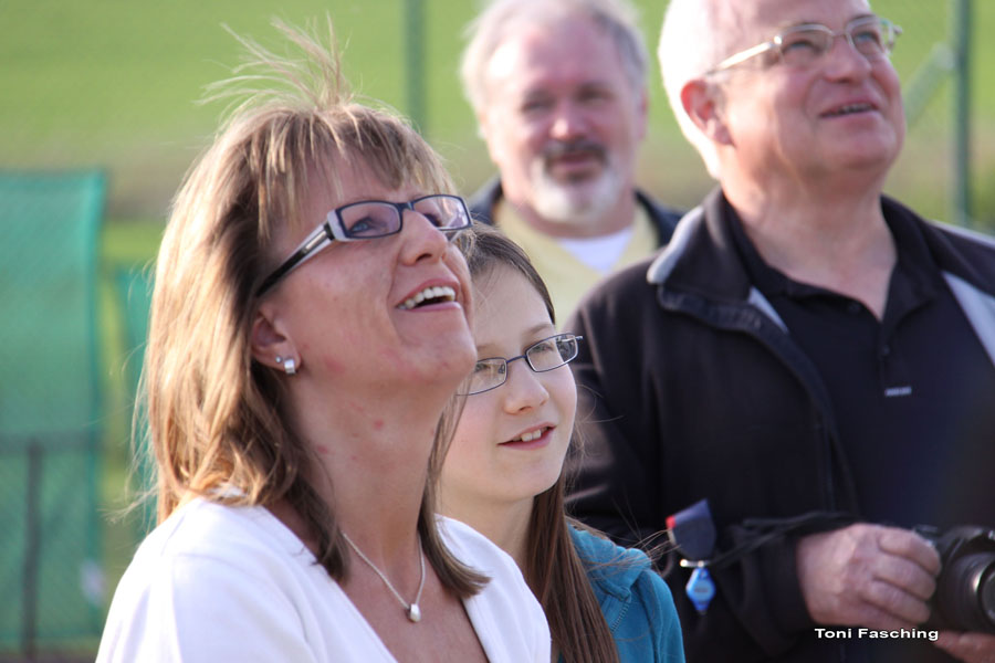 2009-04-25_11_Tennisplatz_Richtfest
