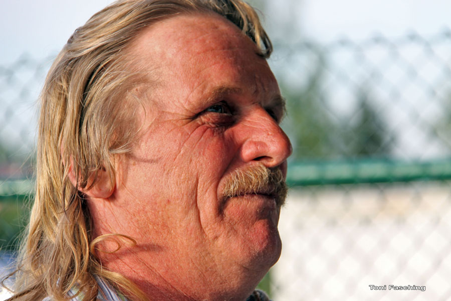 2009-04-25_22_Tennisplatz_Richtfest