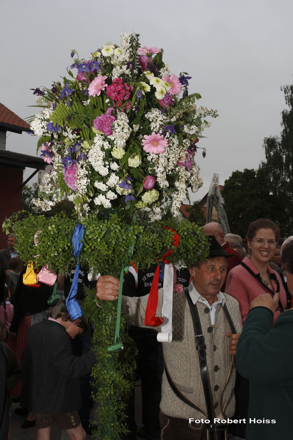 2009-05-15_010_Volksfesteinzug