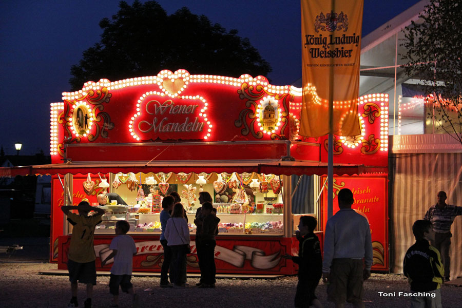 2009-05-20_005_Volksfest_Swingers