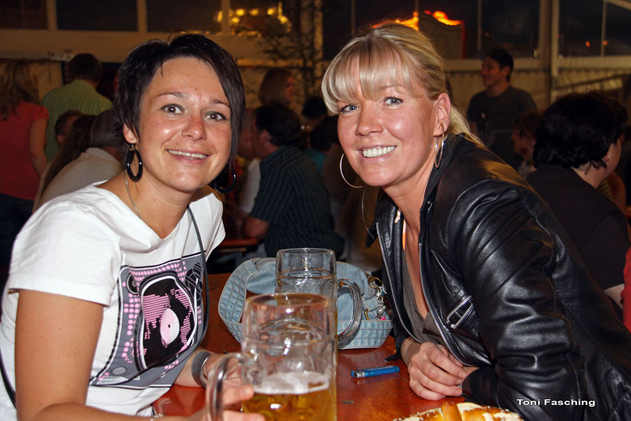 2009-05-20_017_Volksfest_Swingers