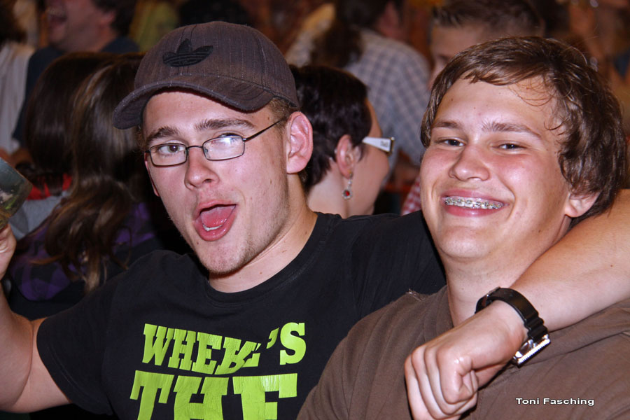 2009-05-20_022_Volksfest_Swingers