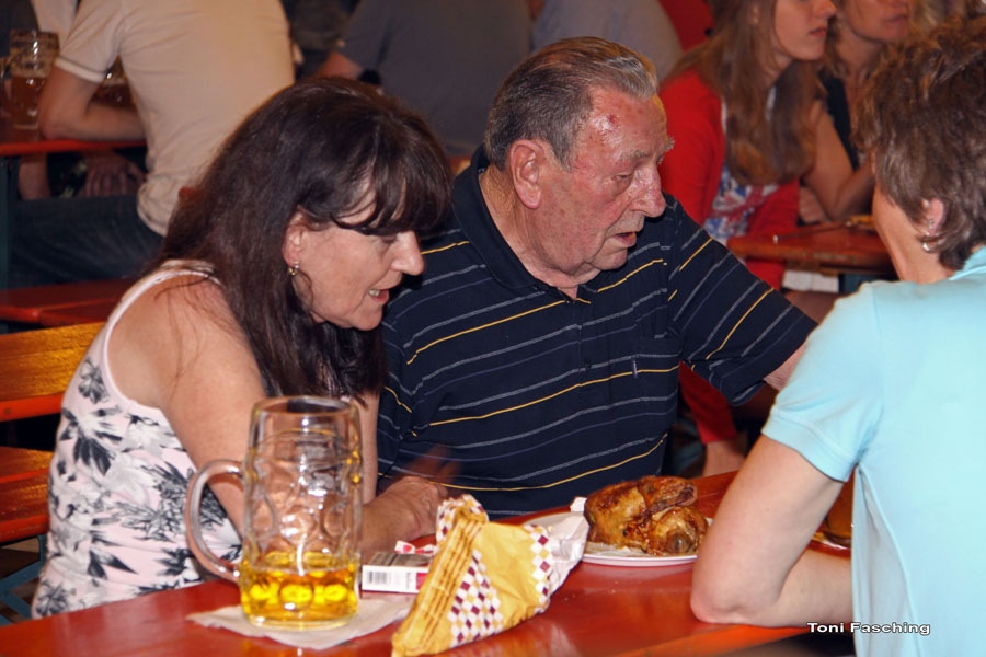 2009-05-20_027_Volksfest_Swingers