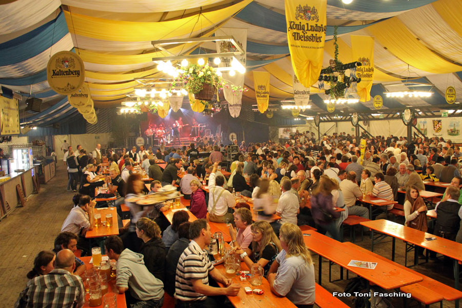 2009-05-22_33_Volksfestabend_Mercuries