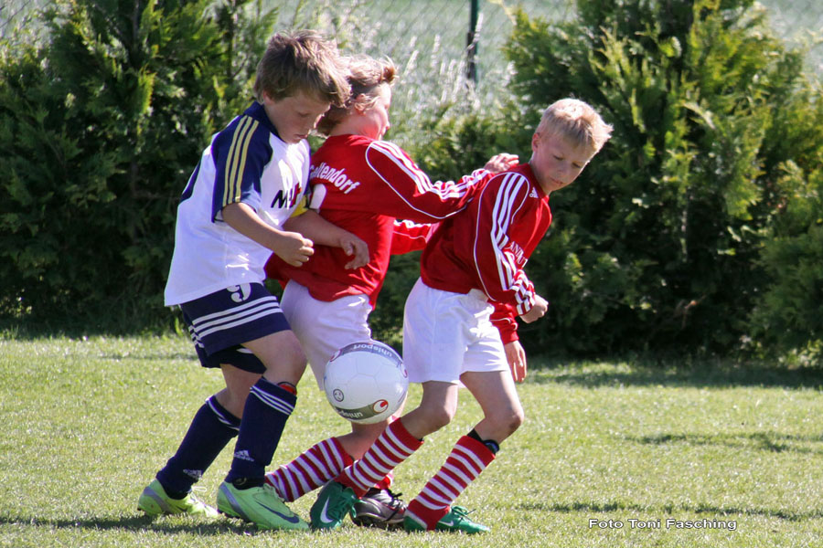 2009-05-31_049_Jugendpfingstturnier_Mammendorf_F-Geltendorf_F_1-0