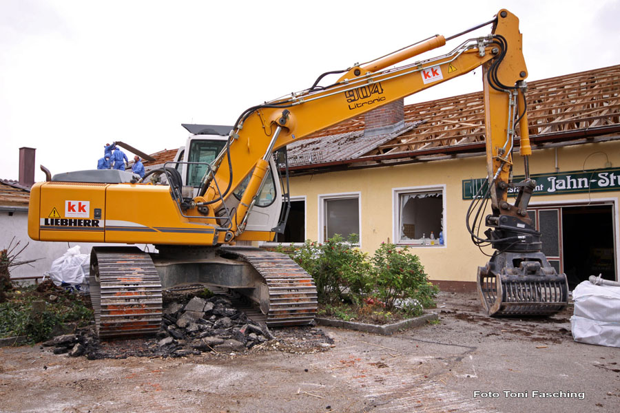 2009-08-26_005_Abriss_Jahn-Stuben