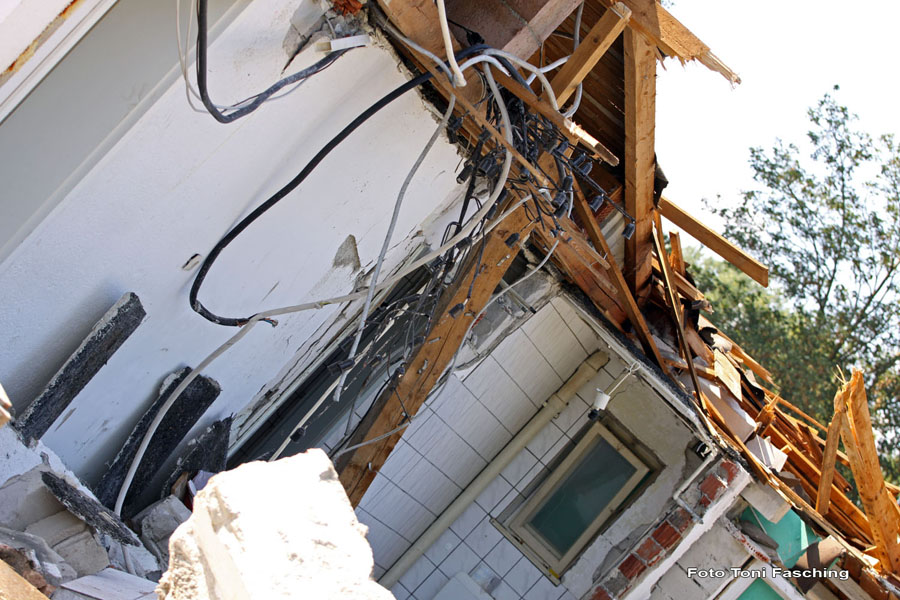 2009-08-27_013_Abriss_Jahn-Stuben