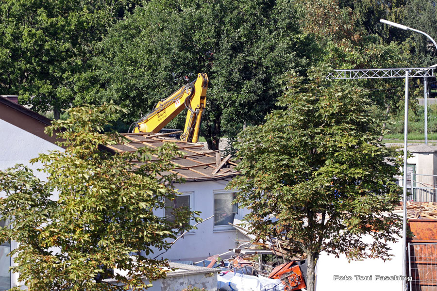 2009-08-27_015_Abriss_Jahn-Stuben