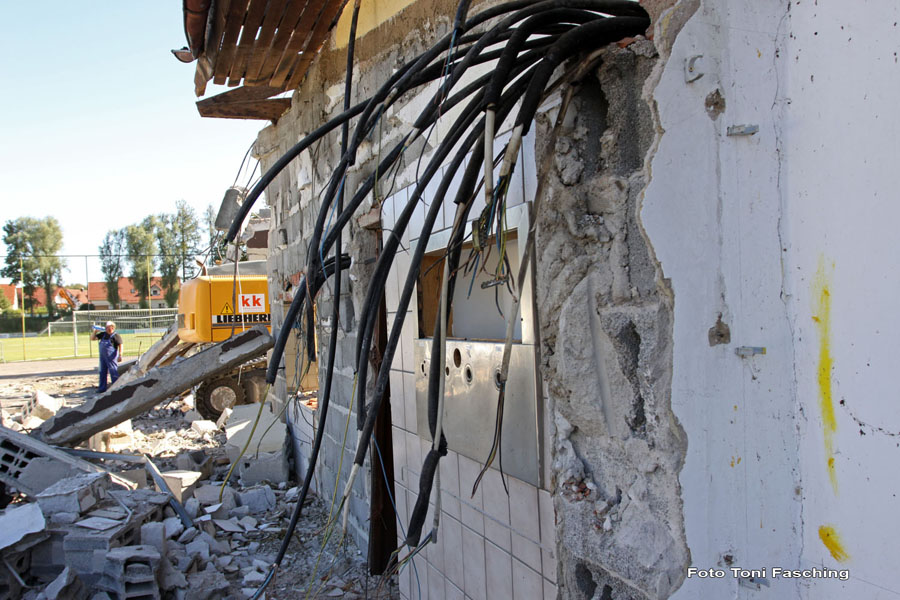 2009-08-31_029_Abriss_Jahn-Stuben