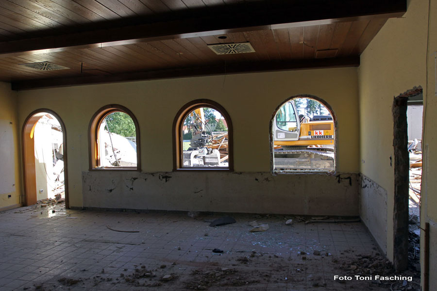 2009-09-01_035_Abriss_Jahn-Stuben