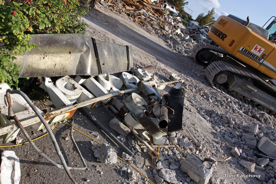 2009-09-06_048_Abriss_Jahn-Stuben