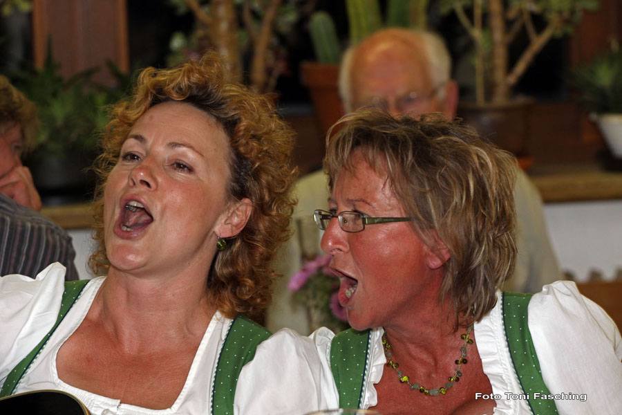 2009-09-16_050_Wirtshaussingen