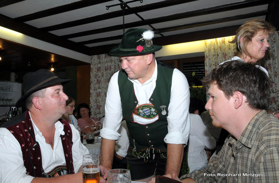 2009-09-16_069_Wirtshaussingen