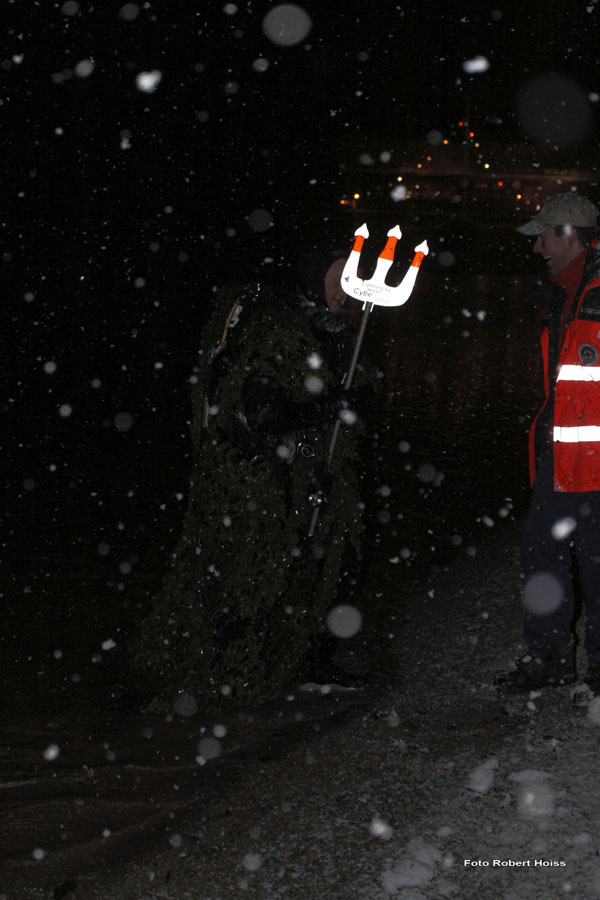 2009-12-12_35_Neptun_taucht_auf_WW