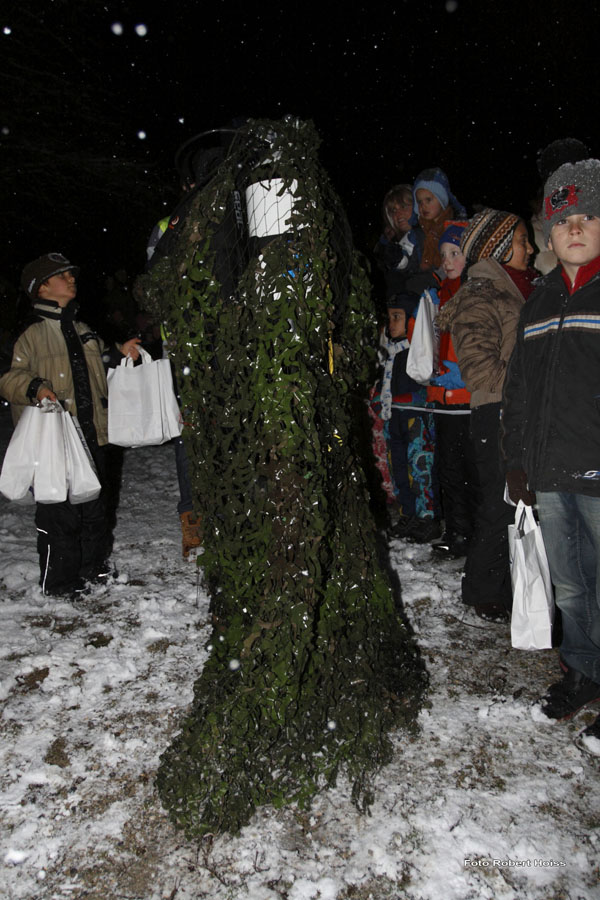 2009-12-12_46_Neptun_taucht_auf_WW