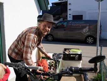 2026-04-18_001_Backhaeusl_Brot_backen_WP