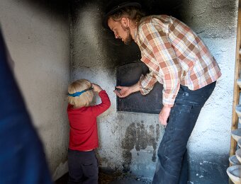 2026-04-18_014_Backhaeusl_Brot_backen_WP