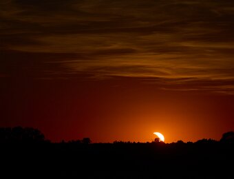 2026-08-12_011_Sonnenfinsternis_am_Haldenberg_WP